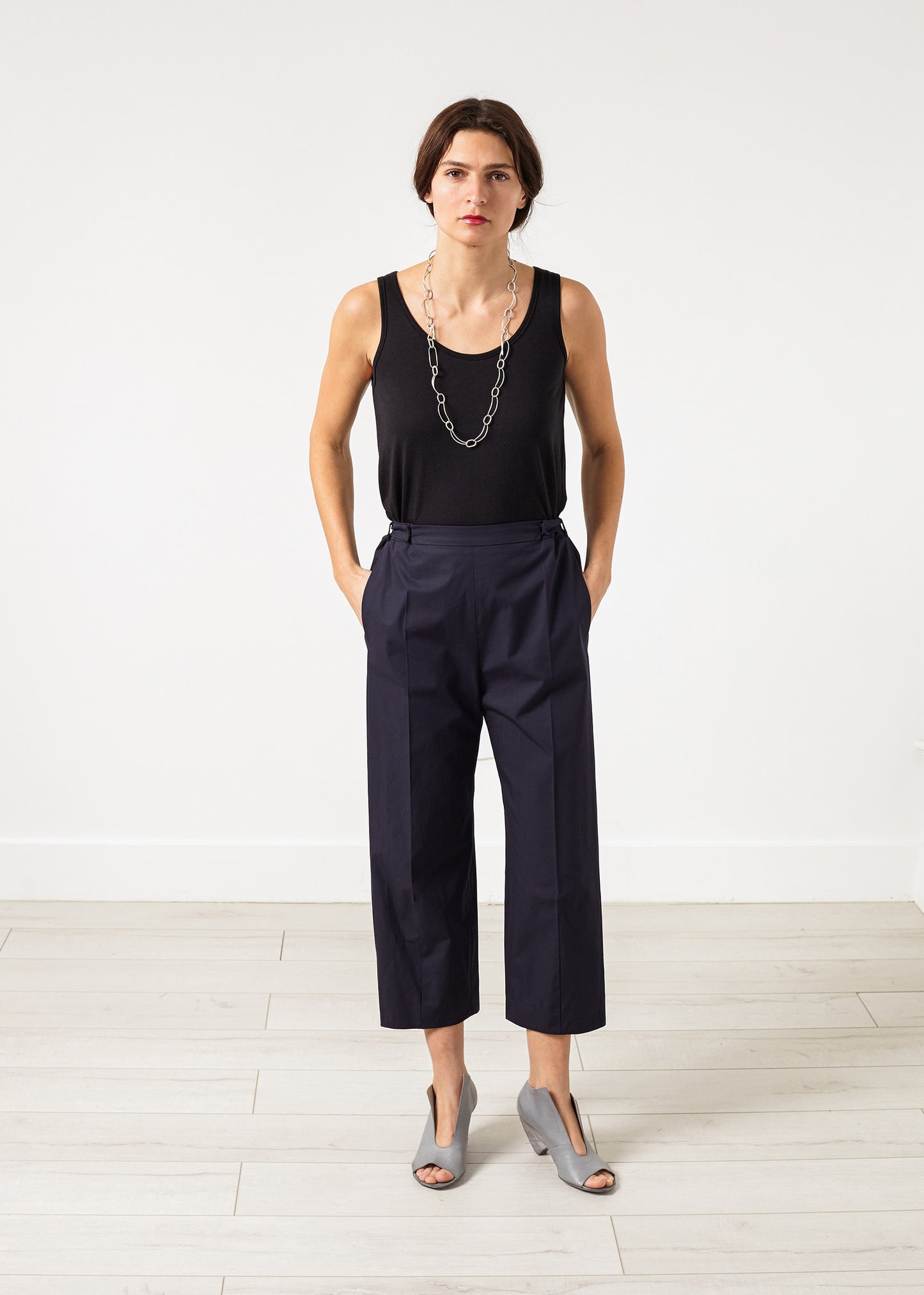 Pantalon large court en bleu marine