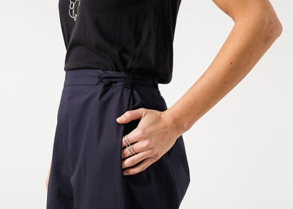 Pantalon large court en bleu marine