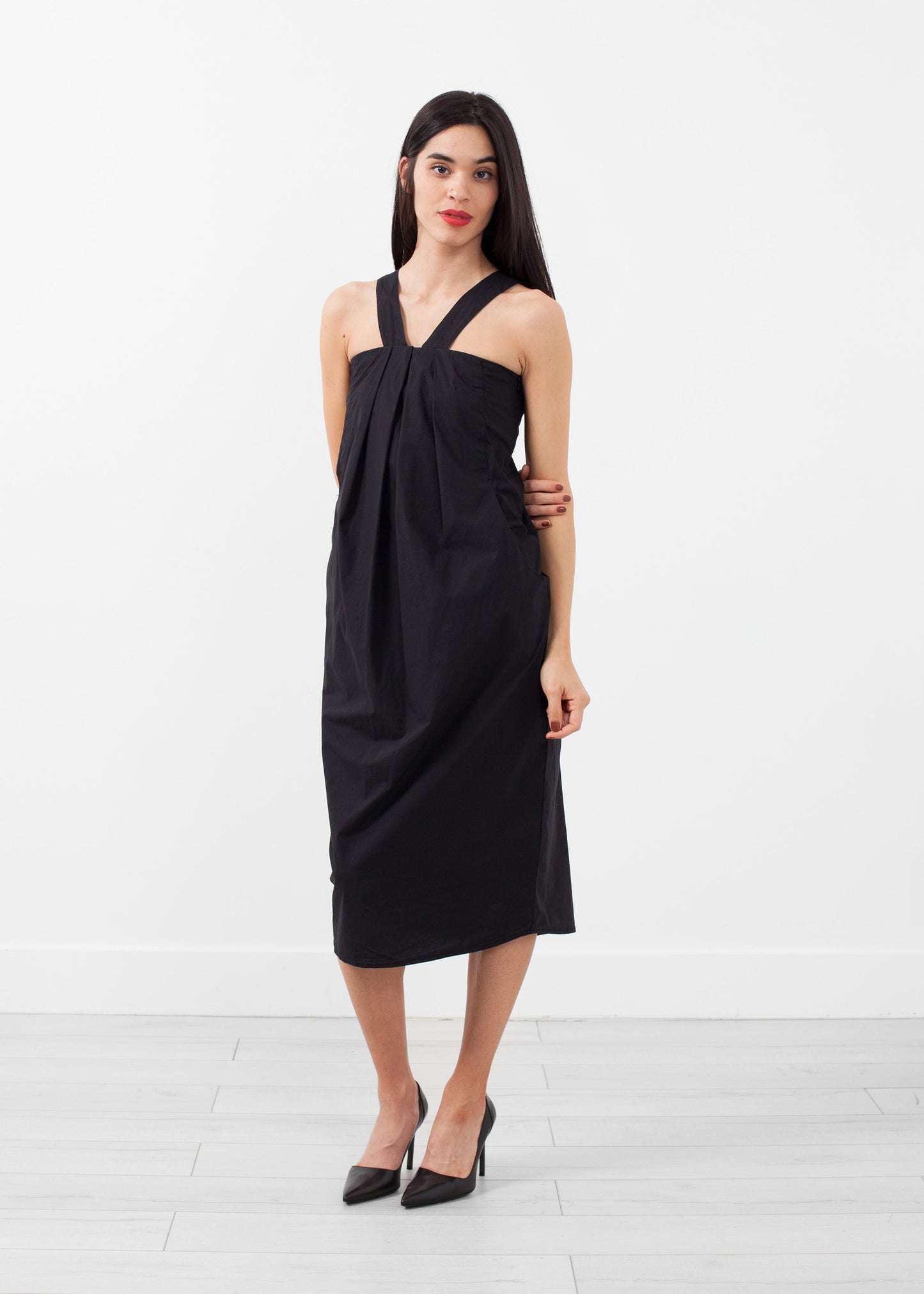 Robe à poches et bretelles en V